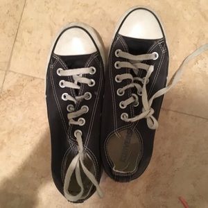 black converse